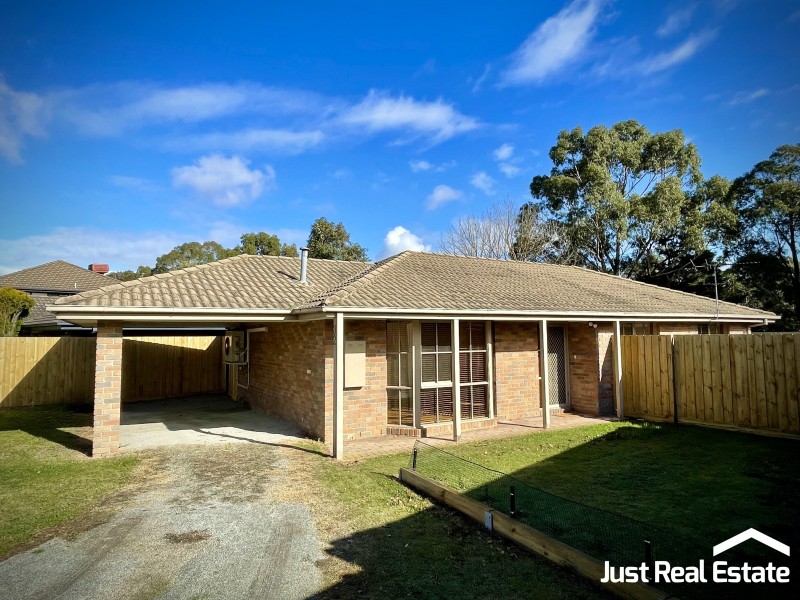 32 Willslie Crescent, Berwick VIC 3806