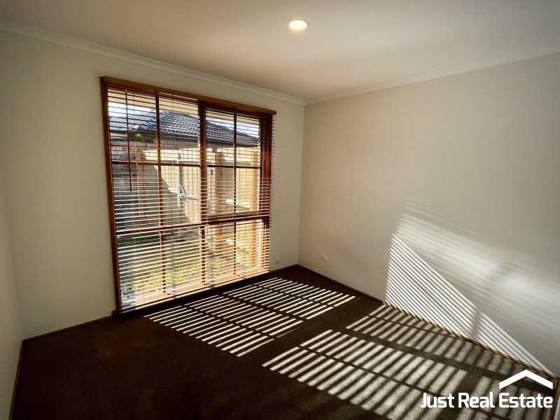 32 Willslie Crescent, Berwick VIC 3806