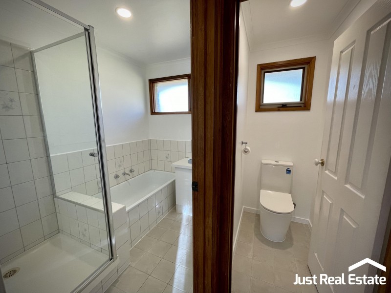 32 Willslie Crescent, Berwick VIC 3806