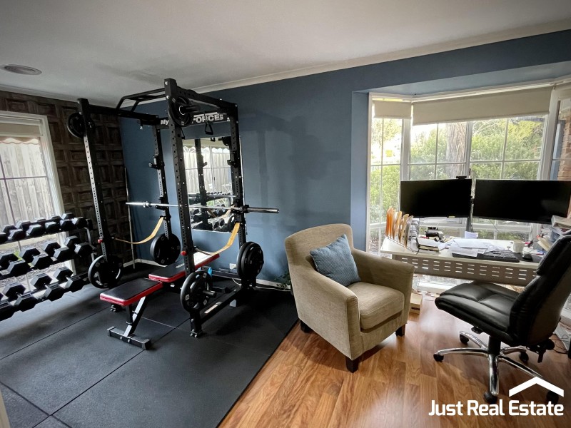 16 Nana Walk, Narre Warren South VIC 3805