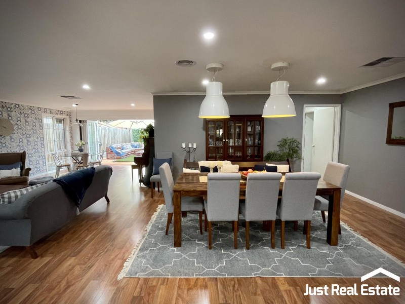 16 Nana Walk, Narre Warren South VIC 3805