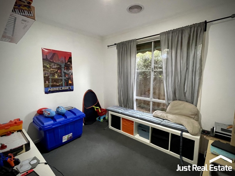 16 Nana Walk, Narre Warren South VIC 3805