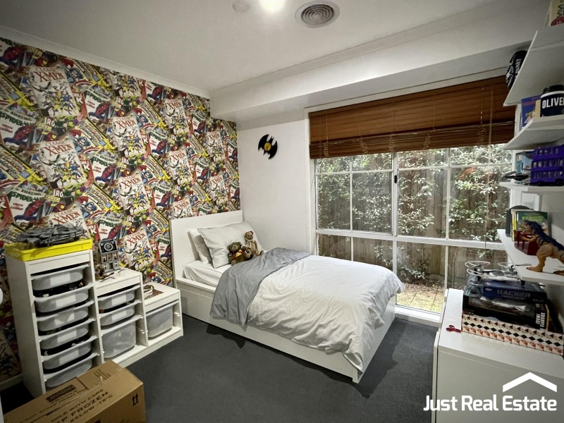 16 Nana Walk, Narre Warren South VIC 3805