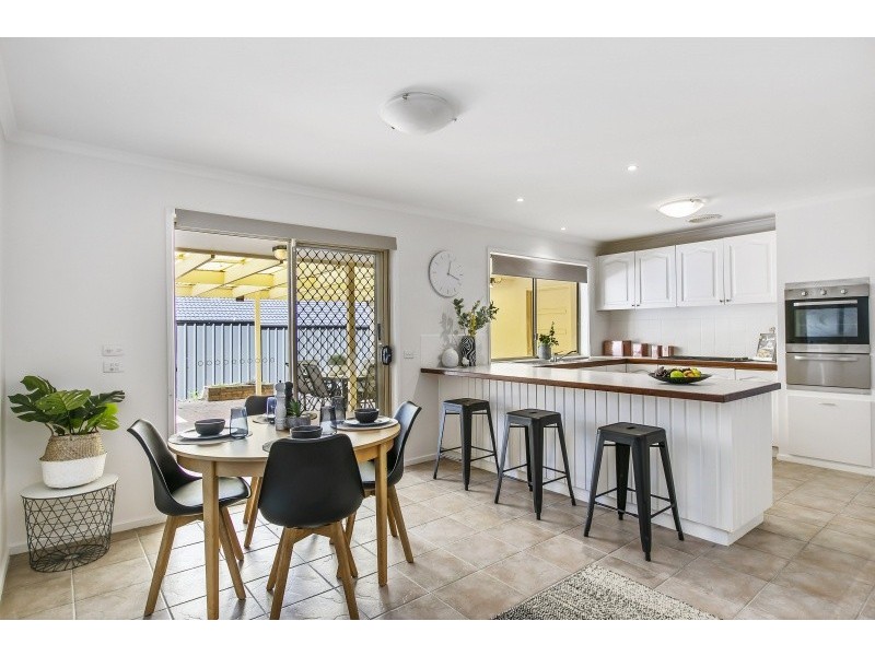 14 Rosemont Drive, Narre Warren VIC 3805