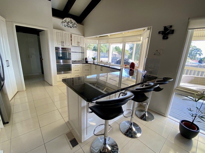 55 Saxonwood Drive, Narre Warren VIC 3805