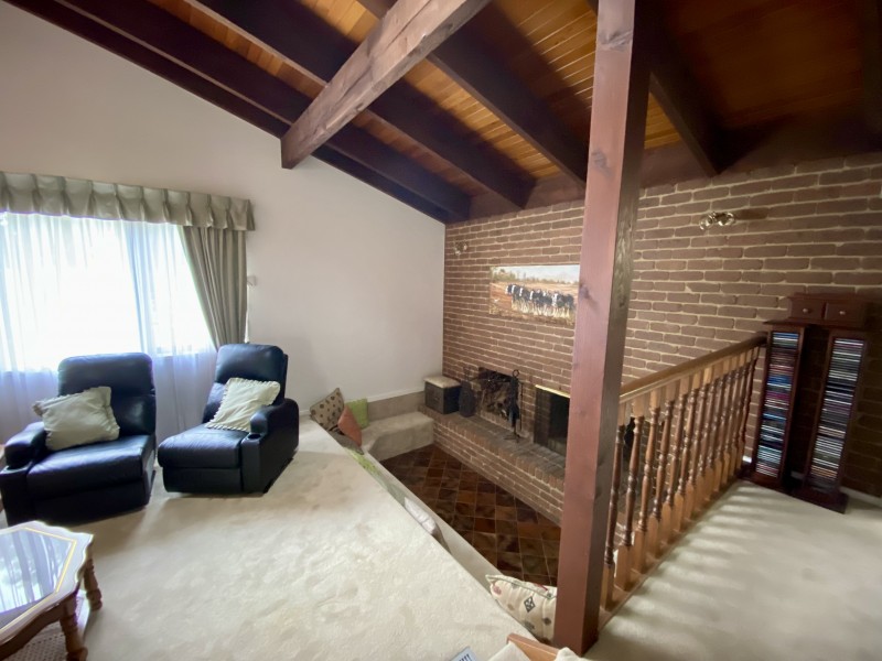 55 Saxonwood Drive, Narre Warren VIC 3805