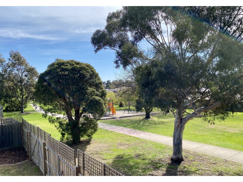 55 Saxonwood Drive, Narre Warren VIC 3805