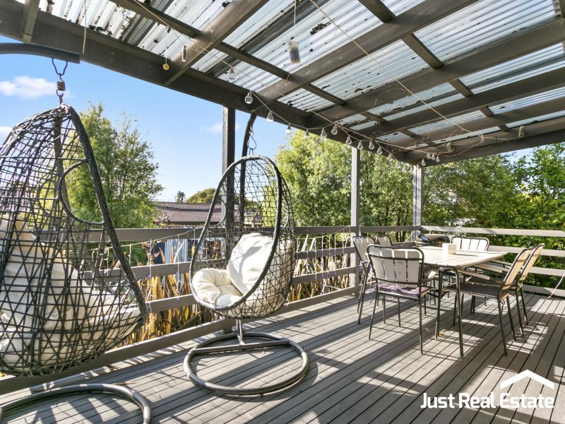 43 Mildura Crescent, Endeavour Hills VIC 3802