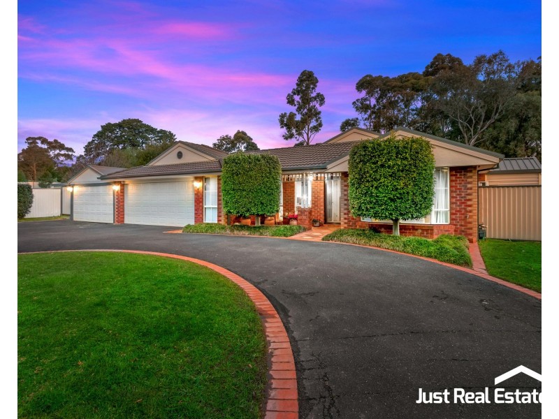 36 Cranston Close, Narre Warren North VIC 3804
