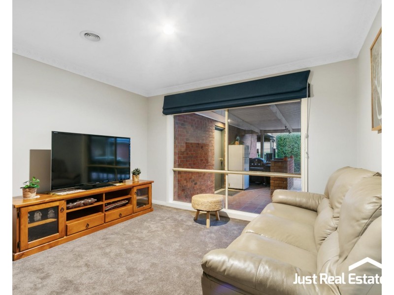 36 Cranston Close, Narre Warren North VIC 3804