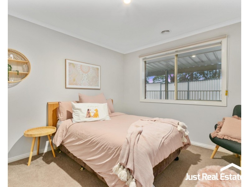 36 Cranston Close, Narre Warren North VIC 3804