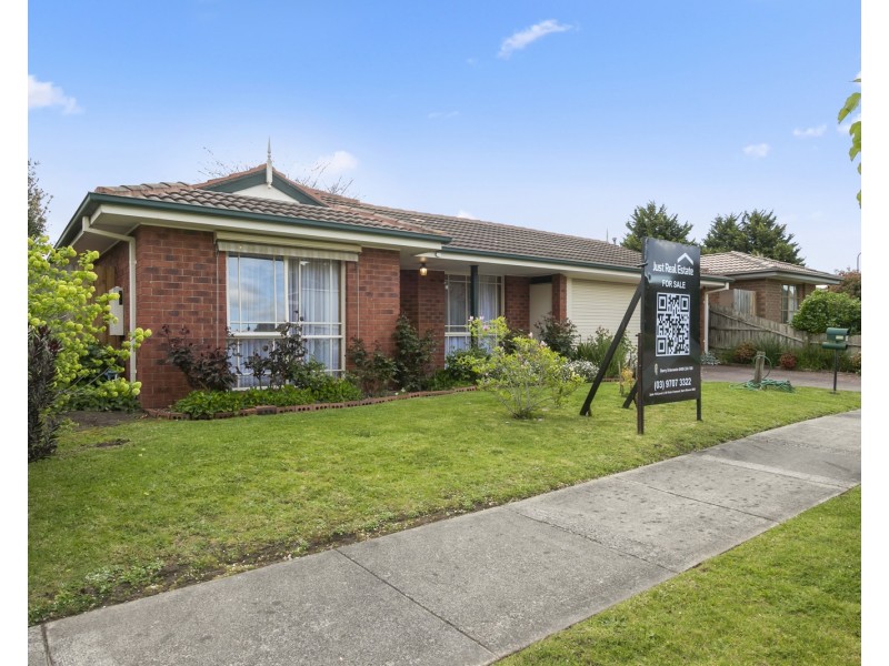 39 Coolong Avenue, Berwick VIC 3806