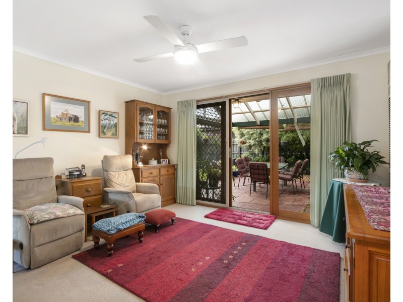 39 Coolong Avenue, Berwick VIC 3806