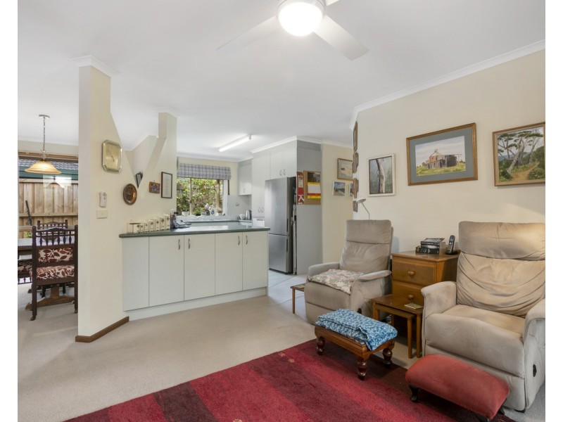 39 Coolong Avenue, Berwick VIC 3806