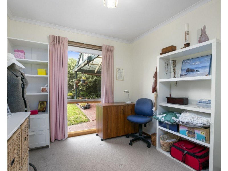 39 Coolong Avenue, Berwick VIC 3806