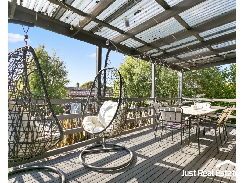 43 Mildura Crescent, Endeavour Hills VIC 3802