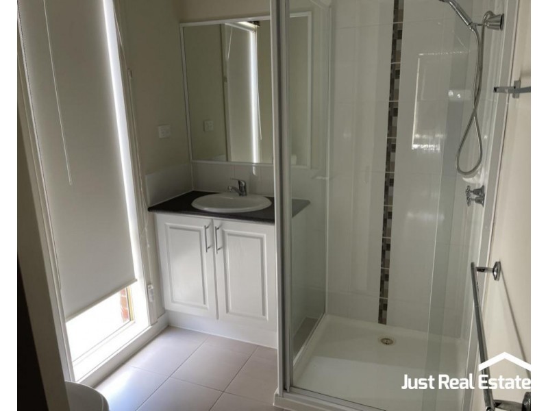 36 Saul Avenue, Berwick VIC 3806