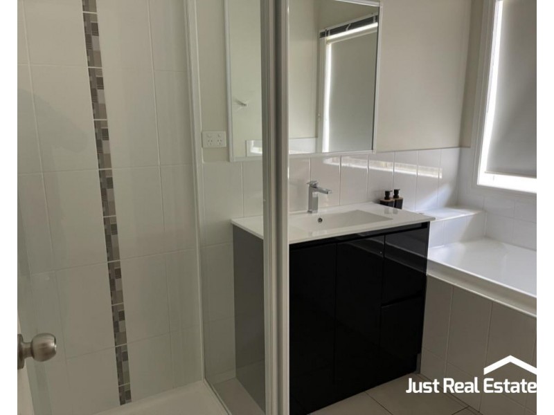 36 Saul Avenue, Berwick VIC 3806