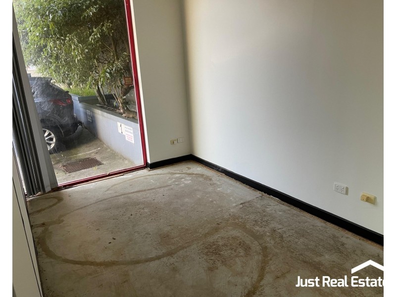 1/71 Robinson Street, Dandenong VIC 3175