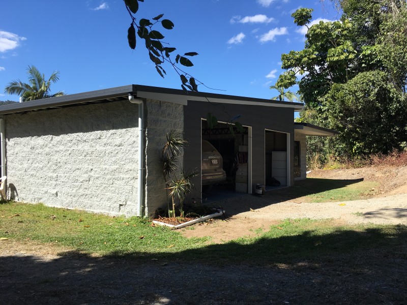 1195 Calen Mount Charlton Road, Mount Charlton QLD 4741