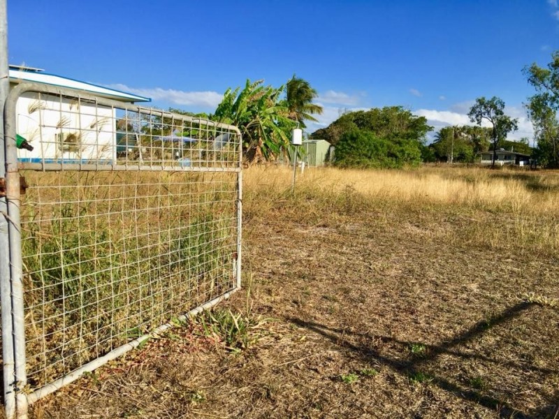 49 Skene Street, Bowen QLD 4805