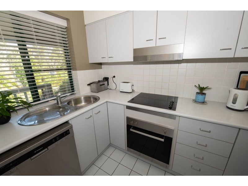 Laguna Quays QLD 4800