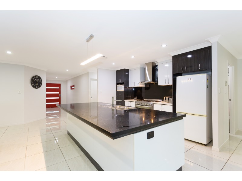 12 Kerrisdale Crescent, Beaconsfield QLD 4740