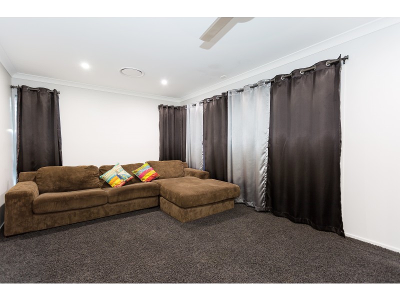 12 Kerrisdale Crescent, Beaconsfield QLD 4740