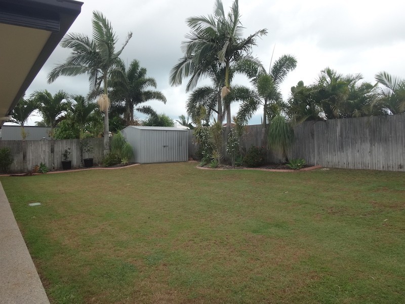 7 Companion Way, Shoal Point QLD 4750