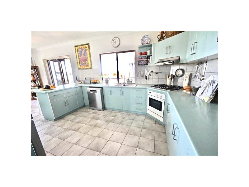 3 Inlet Court, Campwin Beach QLD 4737