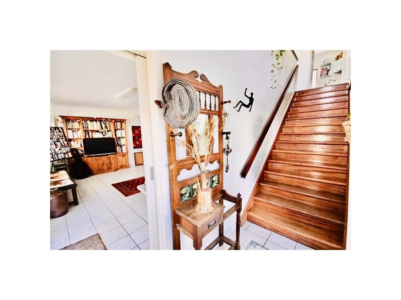 3 Inlet Court, Campwin Beach QLD 4737