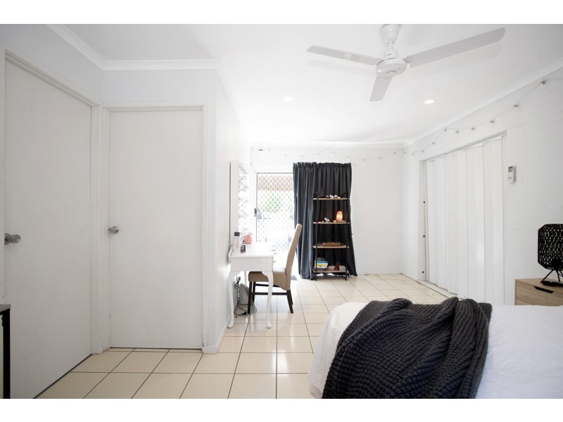 6 Cahill Crescent, Rural View QLD 4740