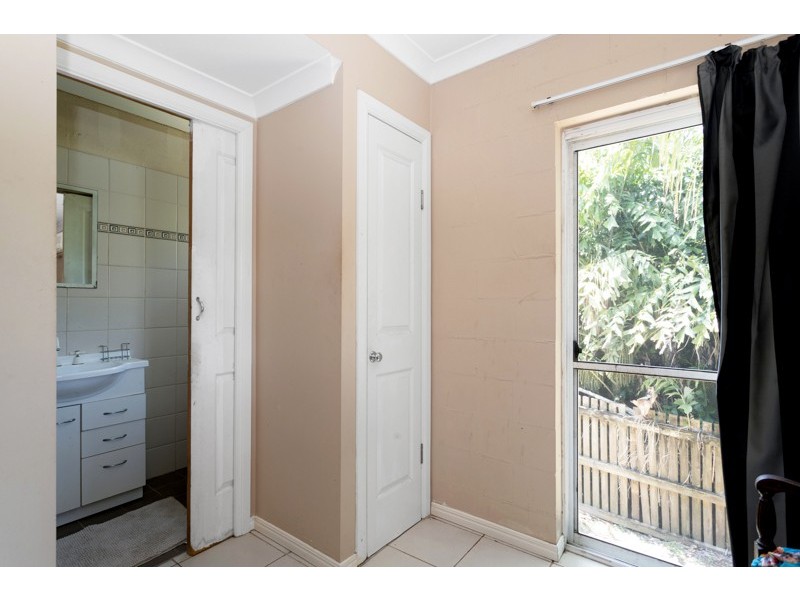 6 Cahill Crescent, Rural View QLD 4740