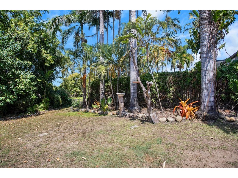 6 Cahill Crescent, Rural View QLD 4740