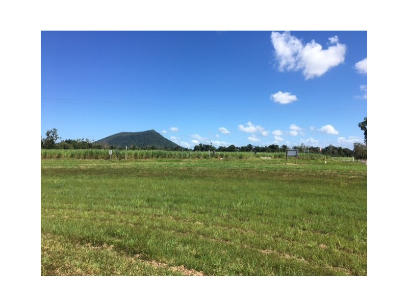 2/Lot Nina Street,, Cannon Valley QLD 4800