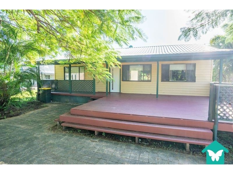 25 Bundesen Avenue, Midge Point QLD 4799