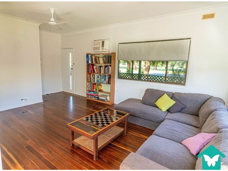 25 Bundesen Avenue, Midge Point QLD 4799