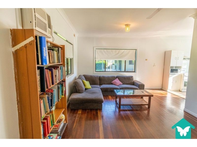 25 Bundesen Avenue, Midge Point QLD 4799