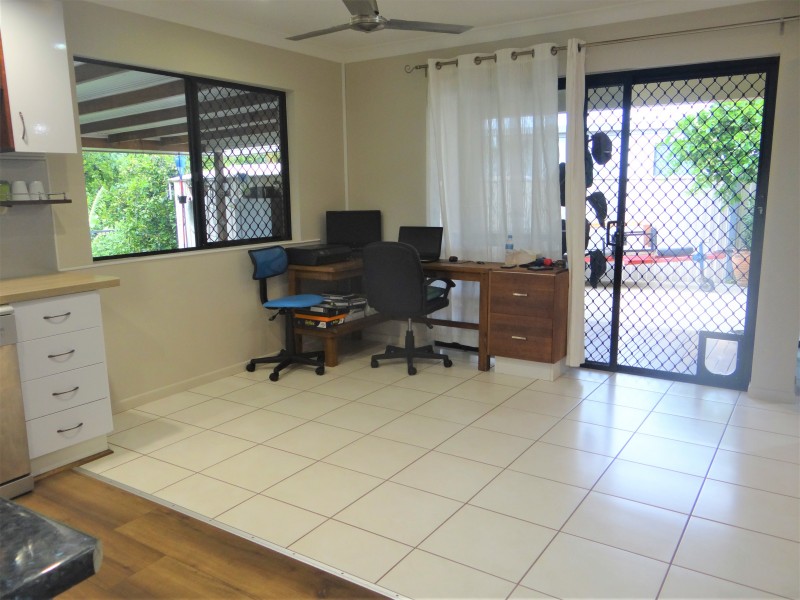 19 Village Circuit, Eimeo QLD 4740
