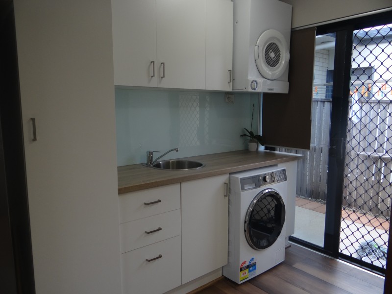 19 Village Circuit, Eimeo QLD 4740