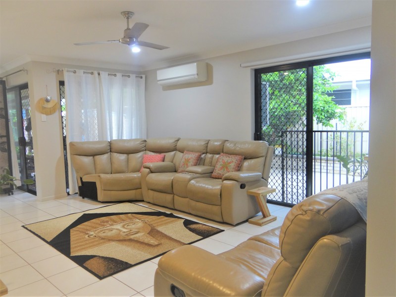 19 Village Circuit, Eimeo QLD 4740