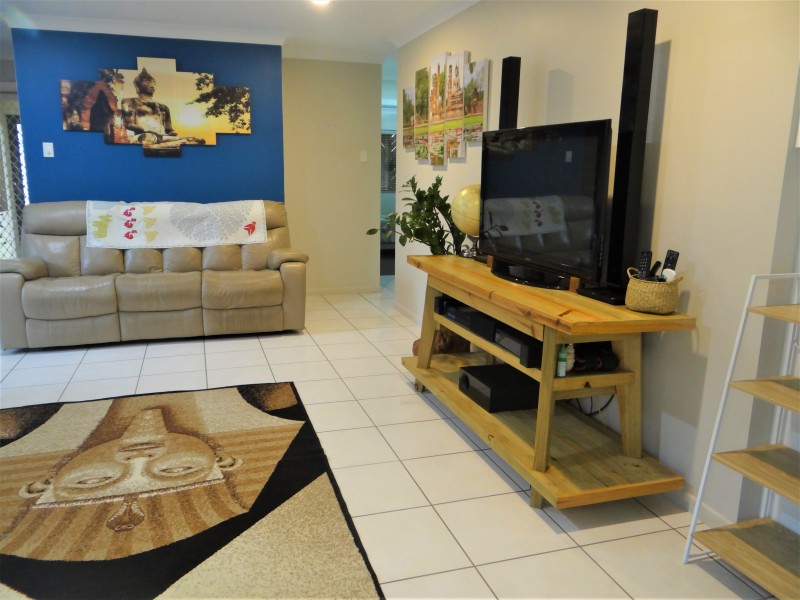 19 Village Circuit, Eimeo QLD 4740
