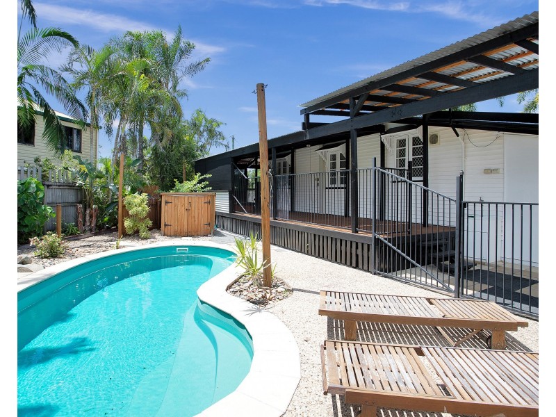 Slade Point QLD 4740
