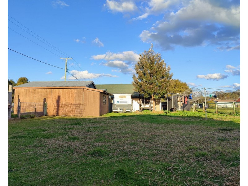 95 MacIntyre Street, Leyburn QLD 4365