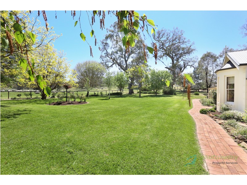 69 Moore Road, Woodside SA 5244