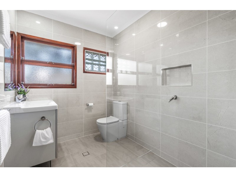 6 Cheval Street, Tarragindi QLD 4121