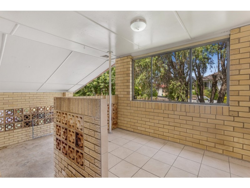 18 Bineen Street, Carina QLD 4152