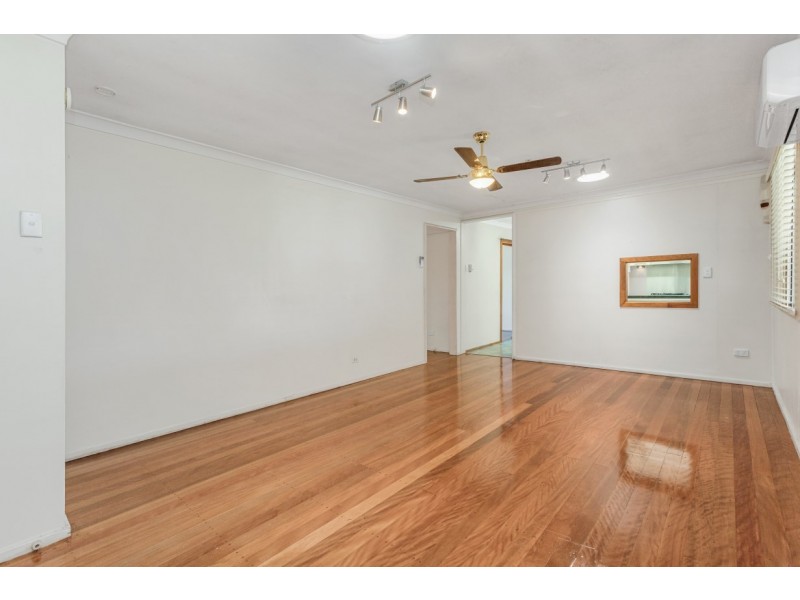 18 Bineen Street, Carina QLD 4152