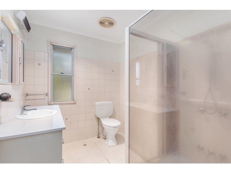 18 Bineen Street, Carina QLD 4152