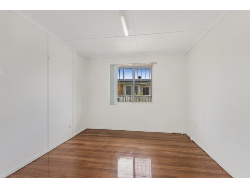 18 Bineen Street, Carina QLD 4152